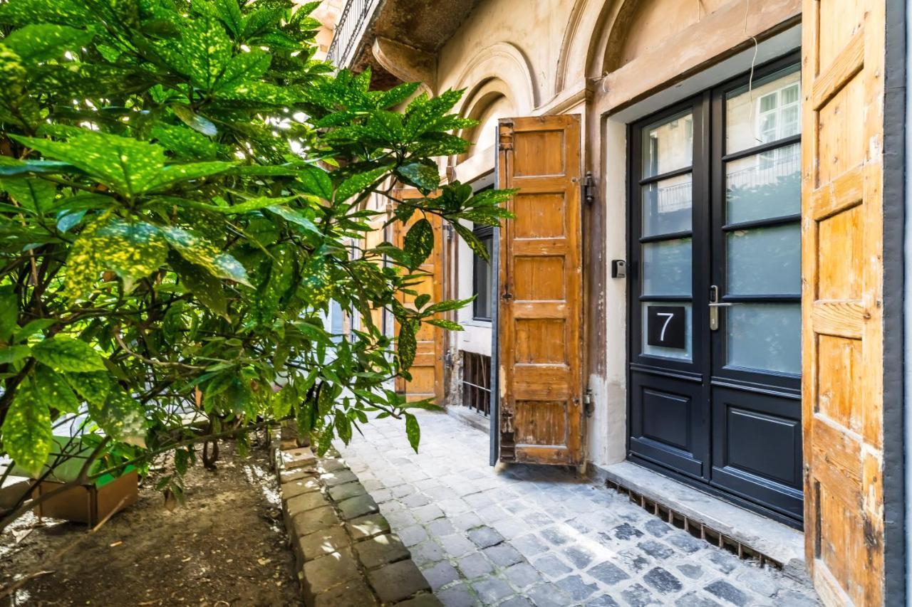 Urban Stable Luxury Apartments 부다페스트 외부 사진