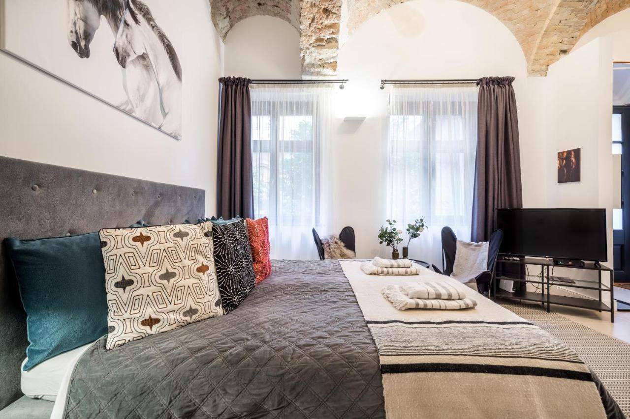Urban Stable Luxury Apartments 부다페스트 외부 사진