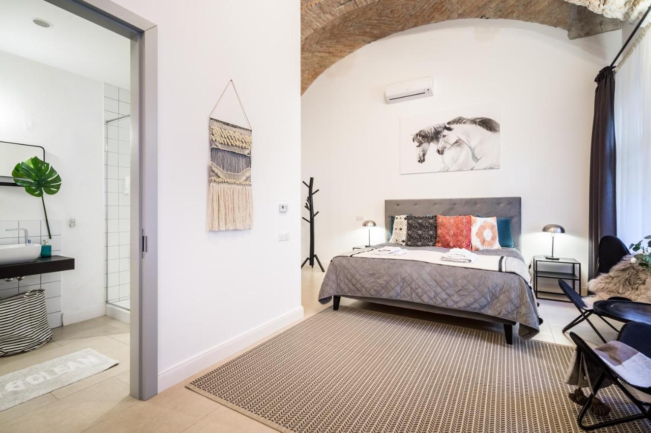 Urban Stable Luxury Apartments 부다페스트 외부 사진