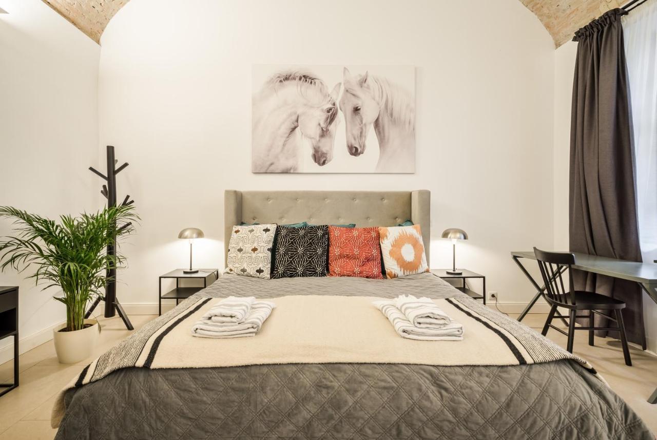 Urban Stable Luxury Apartments 부다페스트 외부 사진