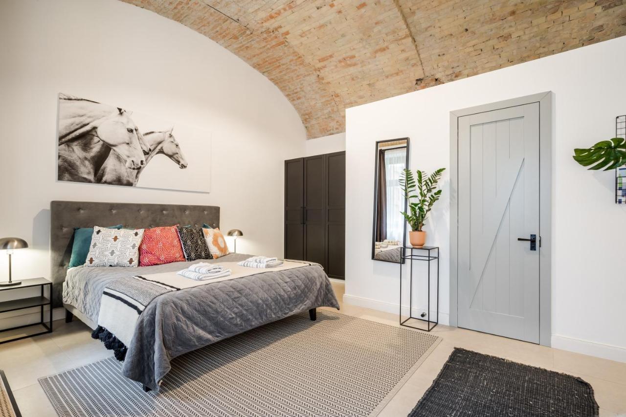 Urban Stable Luxury Apartments 부다페스트 외부 사진