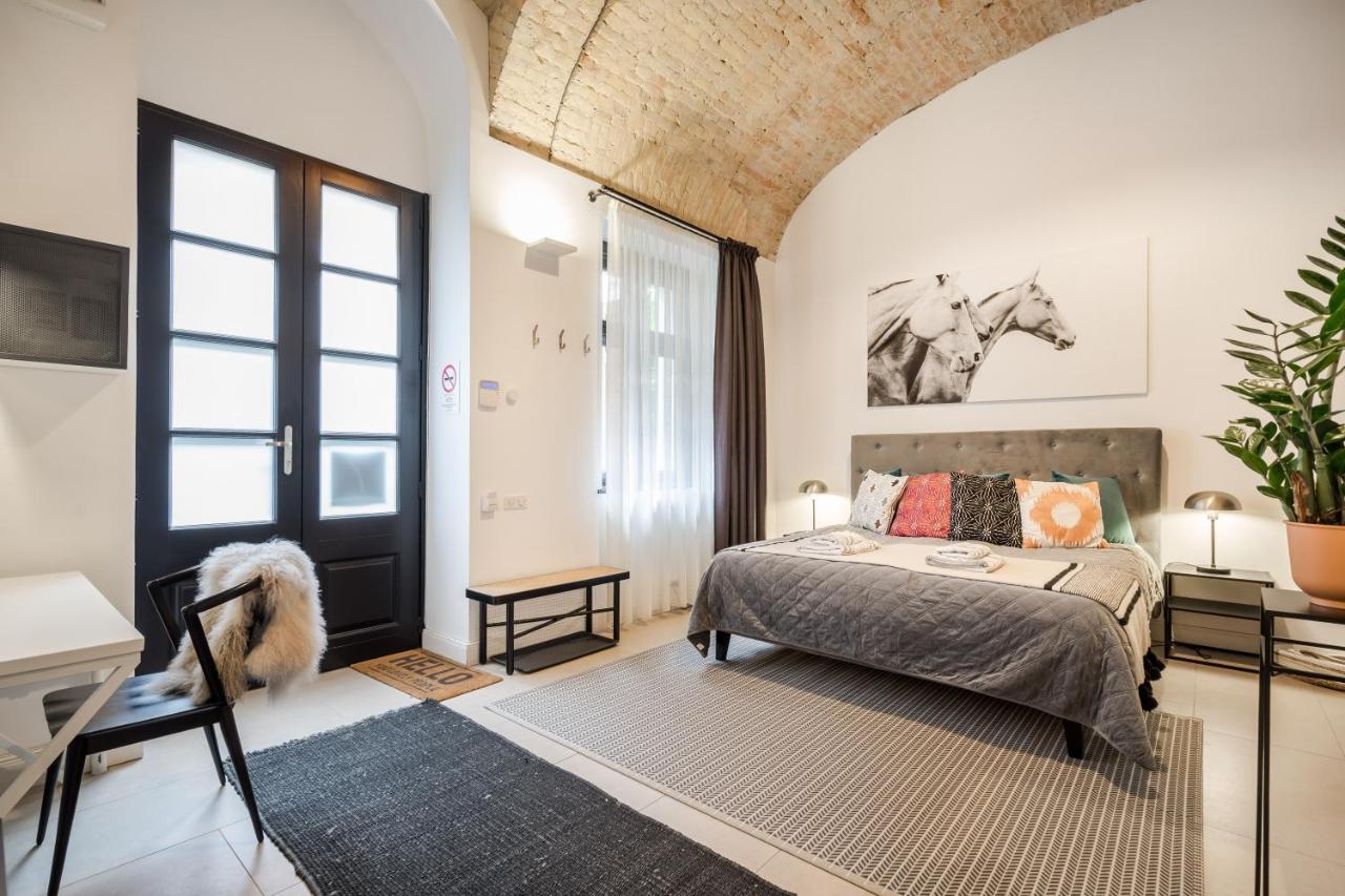 Urban Stable Luxury Apartments 부다페스트 외부 사진